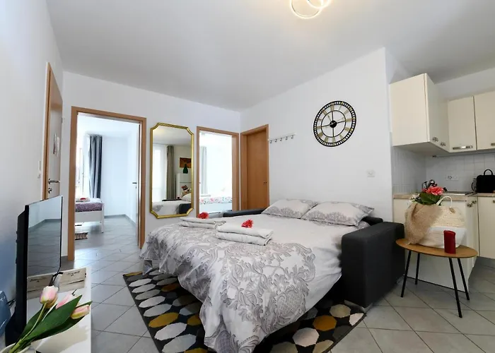 Aria Apartment - Free Parking